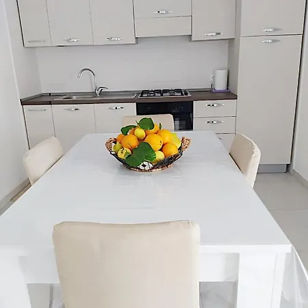 Apartment Apt Trilocale - 3 Km Dalla Spiaggia - In Tranquillissimo Uliveto *
